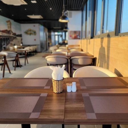 タン ロン バク ダン ホテル ホーチミン市 エクステリア 写真